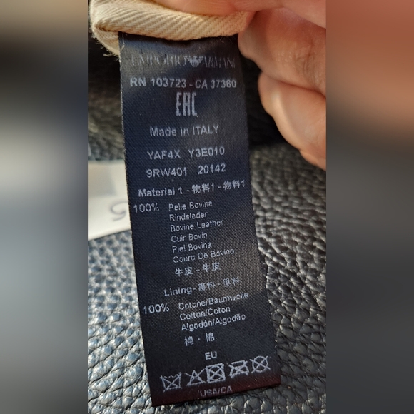 Emporio Armani black hobo purse - Picture 11 of 11